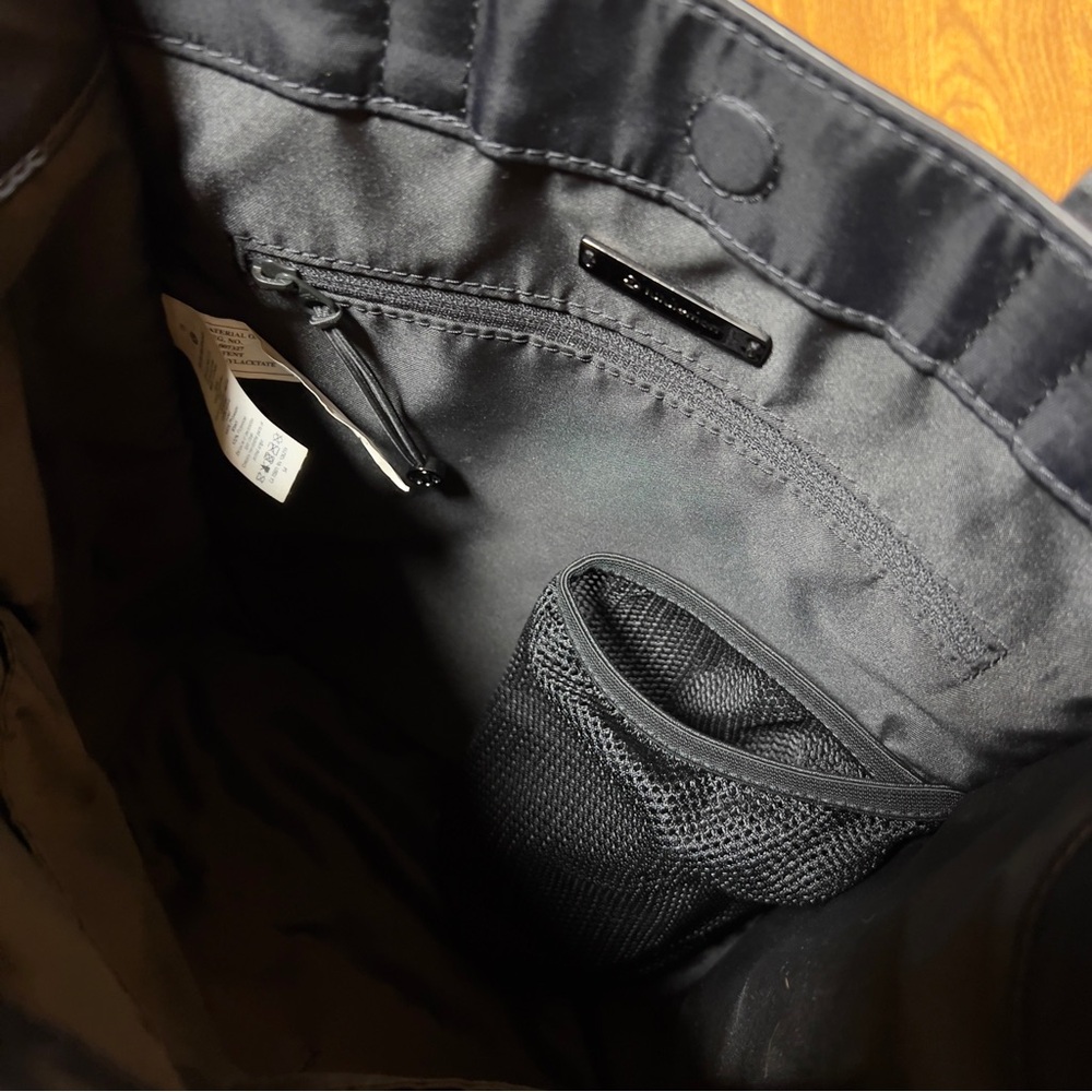 Lululemon Now and Always Mini Tote Jacquard Camo Obsidian/Black Crossbody Bag - Picture 7 of 12